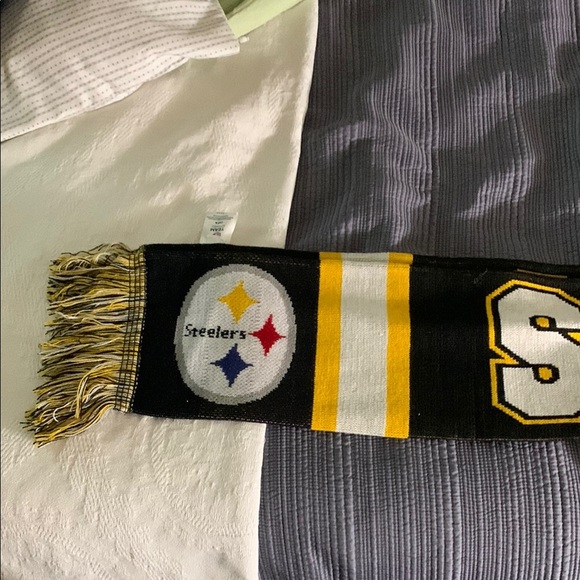 BNWT Steelers Black and Gold Scarf - Picture 1 of 7